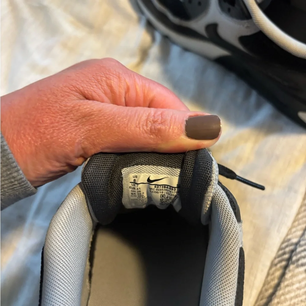 Men’s Air Max - Picture 3 of 5